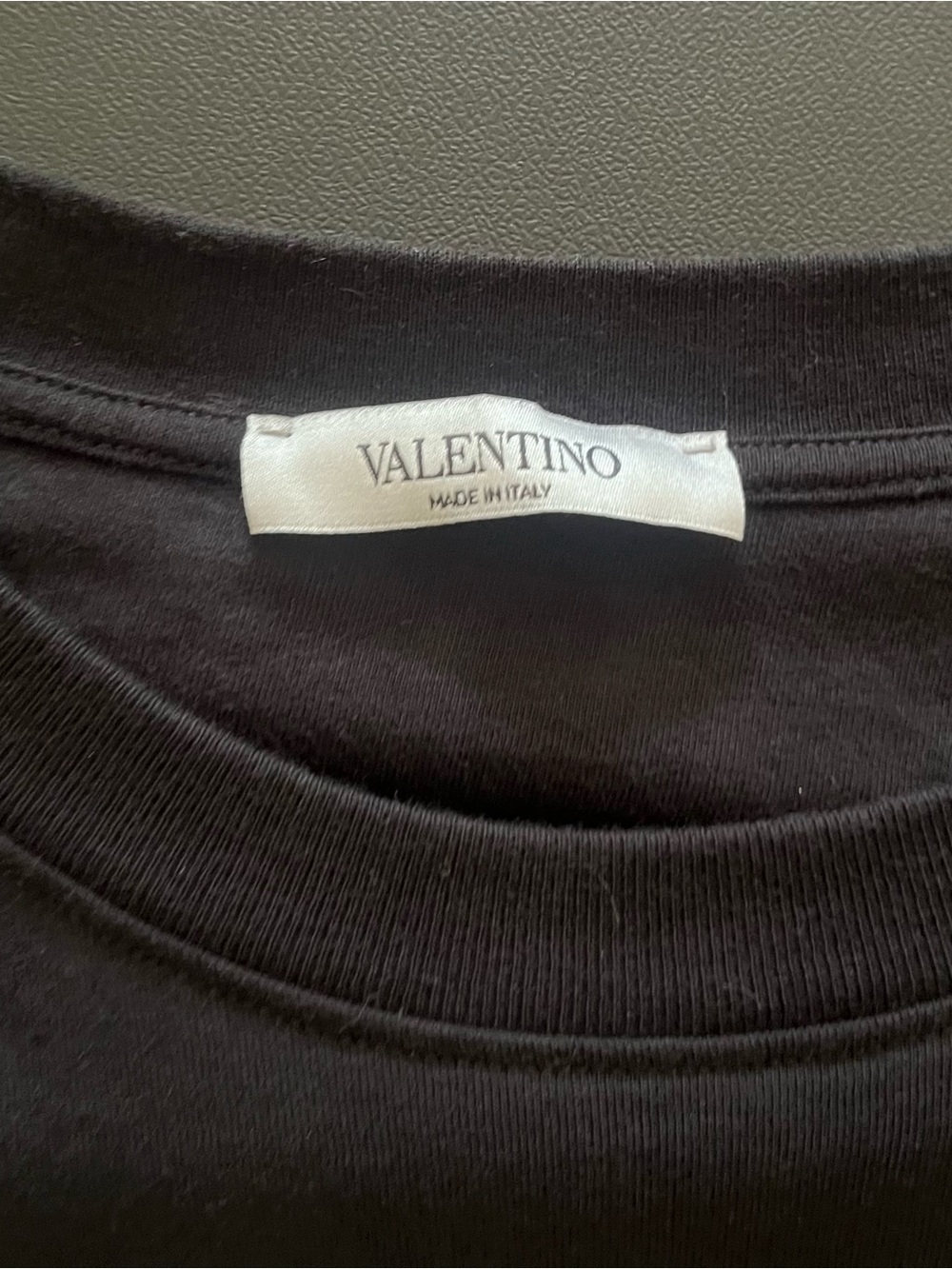 Valentino Garavani V-Logo Tee - Picture 3 of 3